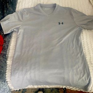 Under Armour workout shirt, like new!